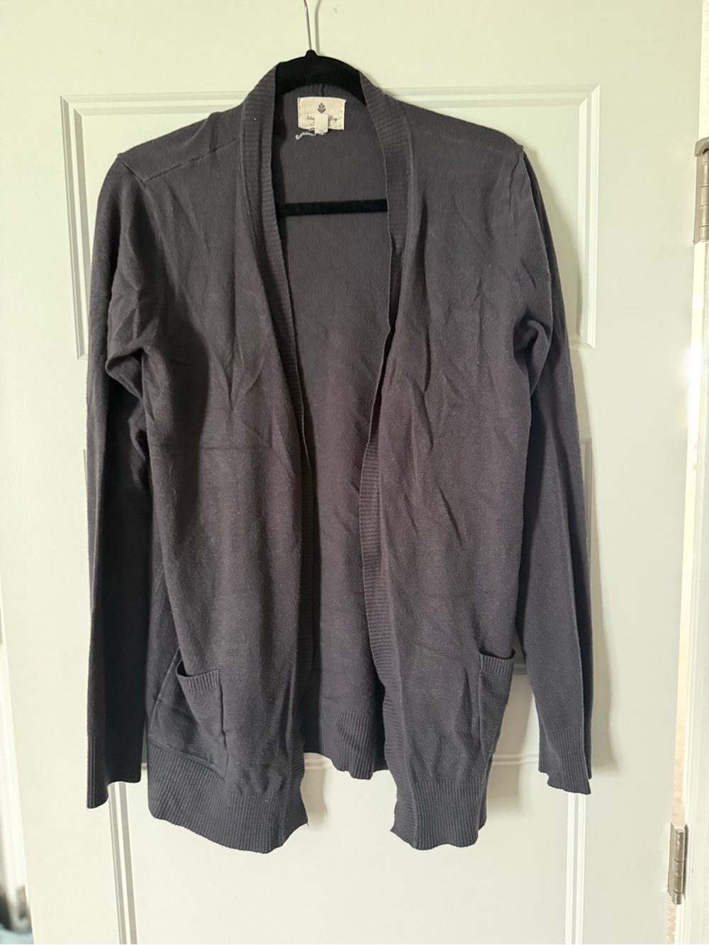 Open-Front Gray Knit Cardigan with Pockets